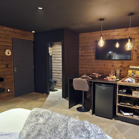 Le Chalet Loft Spa Calais Eksteriør bilde