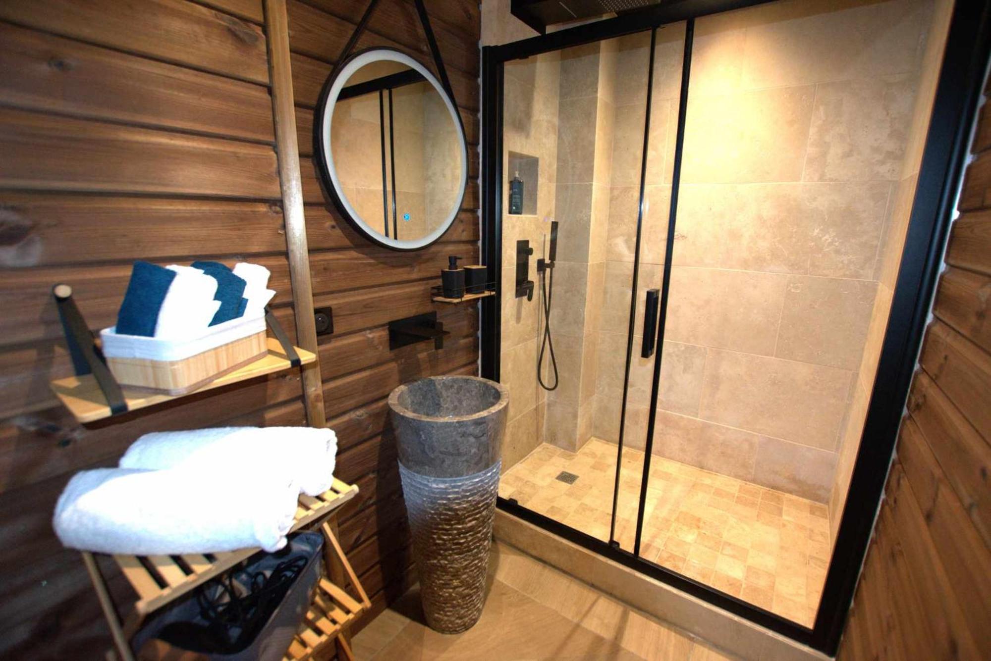 Le Chalet Loft Spa Calais Eksteriør bilde
